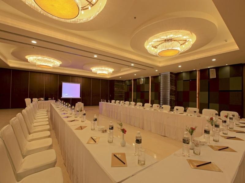 Goutham Grand Hotel - Tenali Vijayawāda Buitenkant foto