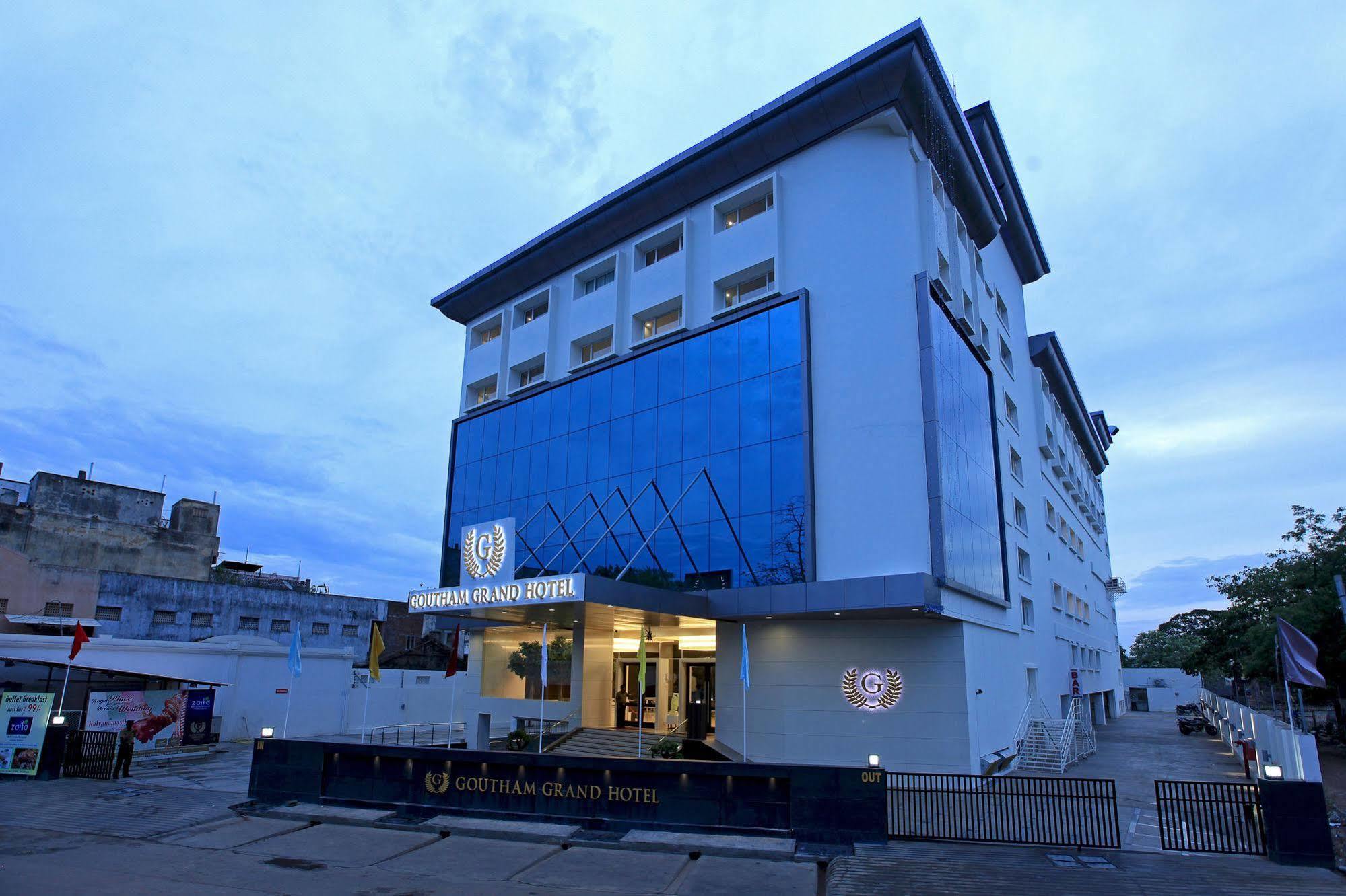 Goutham Grand Hotel - Tenali Vijayawāda Buitenkant foto